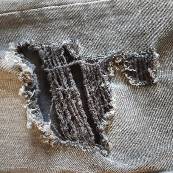 We The Free CRVY Straight Shooter Distressed Jeans - Picture 5 of 10